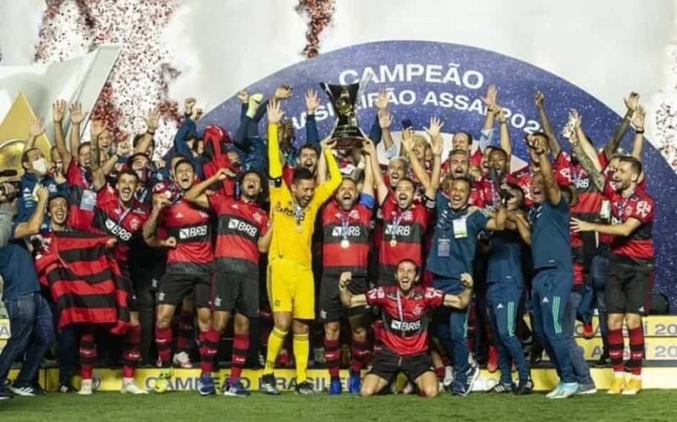 Quantas vezes o Flamengo foi campeão Brasileiro? Quando foi a última vez?