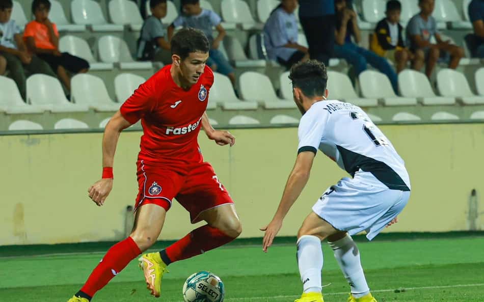 Régis Tosatti exalta adaptação e comemora primeiro gol pelo Pyunik: 'Tira um peso das costas'