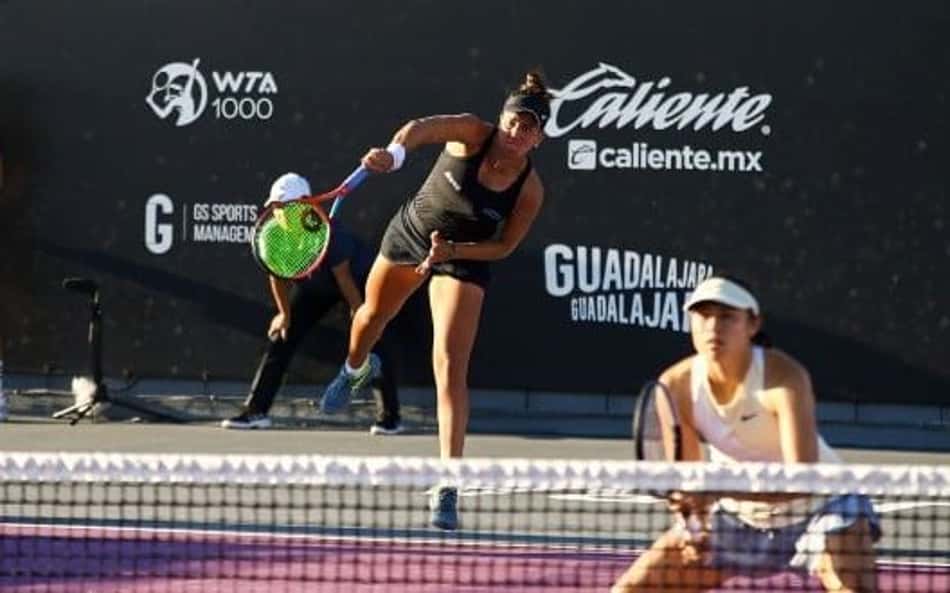Ingrid Martins vence no 9º match-point sua 1ª em WTA 1000, em Guadalajara