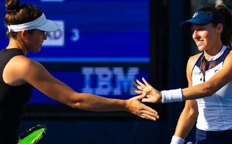 Luisa Stefani busca vaga na semi do US Open nesta 3ª Feira