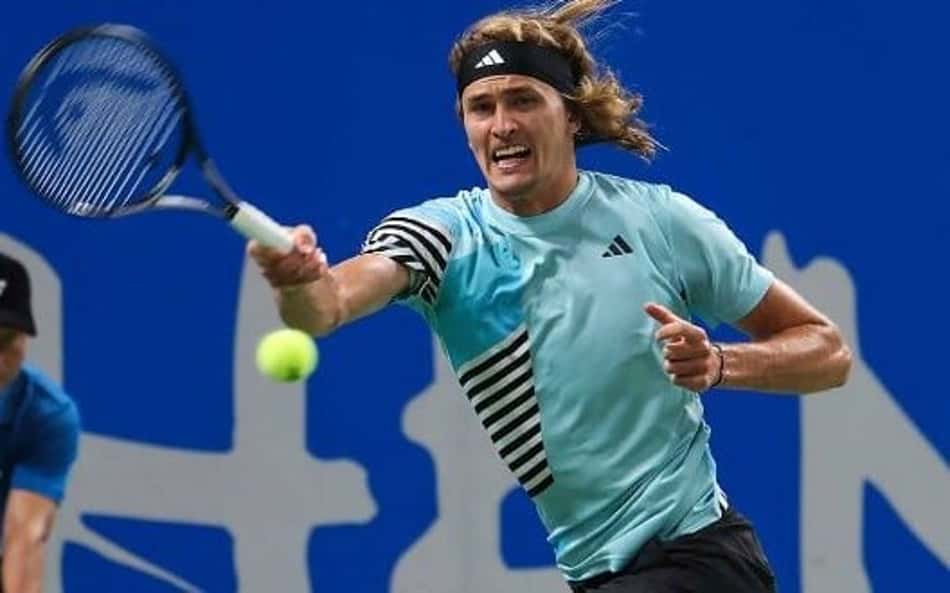 Zverev vira batalha de 3h e vai à semi em Chengdu