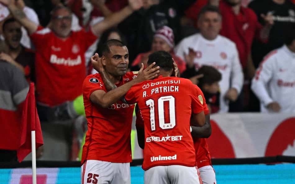 Internacional provoca o Grêmio após vitória no GreNal 440: "Um gol para cada rebaixamento"