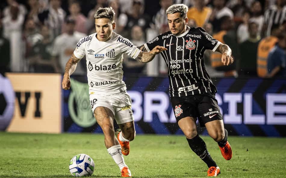 'Clássico do desespero': Corinthians e Santos jogam a vida em duelo pelo Brasileirão