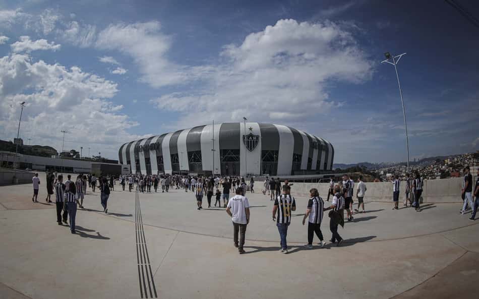Atlético-MG é punido pelo STJD por drone em jogo contra o Santos