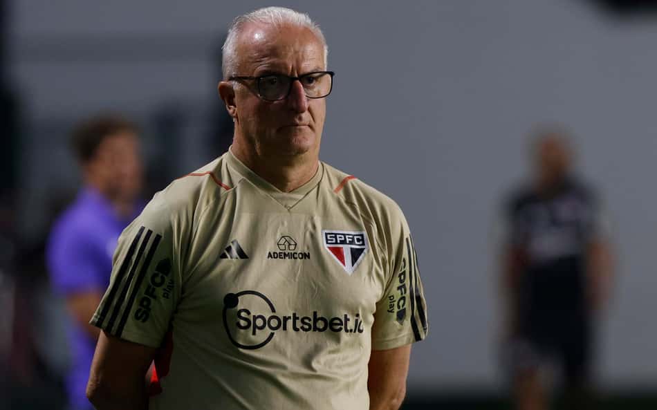 Jogador 'esquecido' do São Paulo pode viajar para Curitiba; veja provável escalação