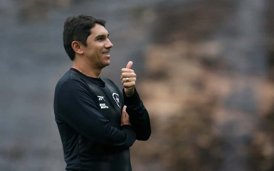 Lúcio Flávio recoloca o Botafogo nos trilhos do título e pode emplacar dado importante no Brasileirão