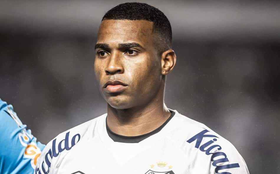 Santos arranja 'dor de cabeça' com dois titulares