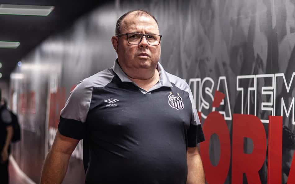 Marcelo Fernandes pede desculpas e fala que derrota do Santos foi 'atípica'