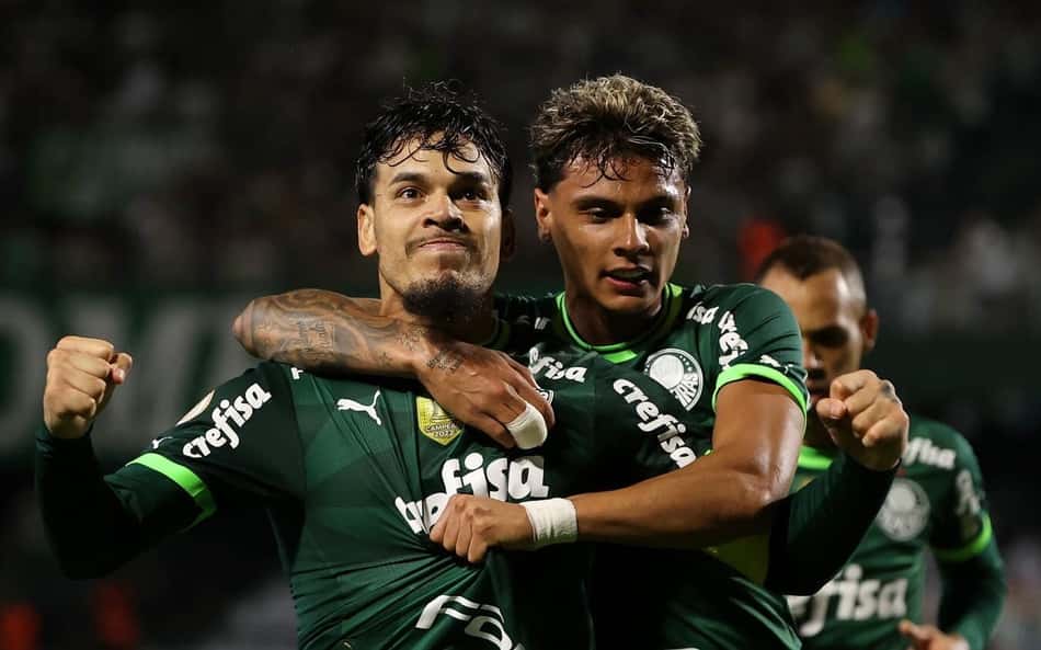 Opinião: Abel inicia semana de Choque-Rei com dúvida no esquema tático do Palmeiras
