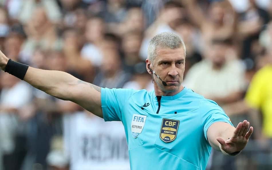 Apresentador ironiza Daronco após pênalti: 'Melhor jogador do Santos'