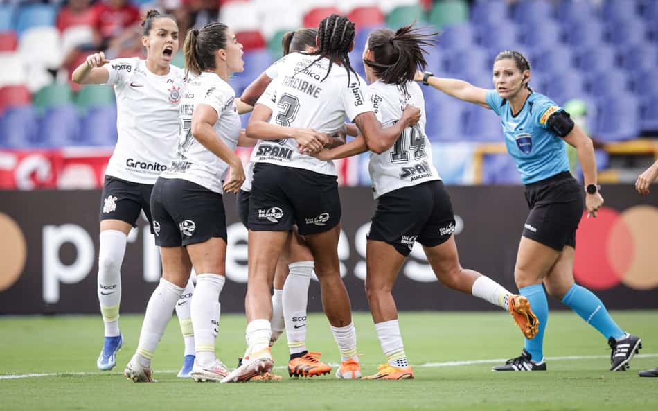 Corinthians goleia o América de Cali e avança à semifinal da Libertadores Feminina