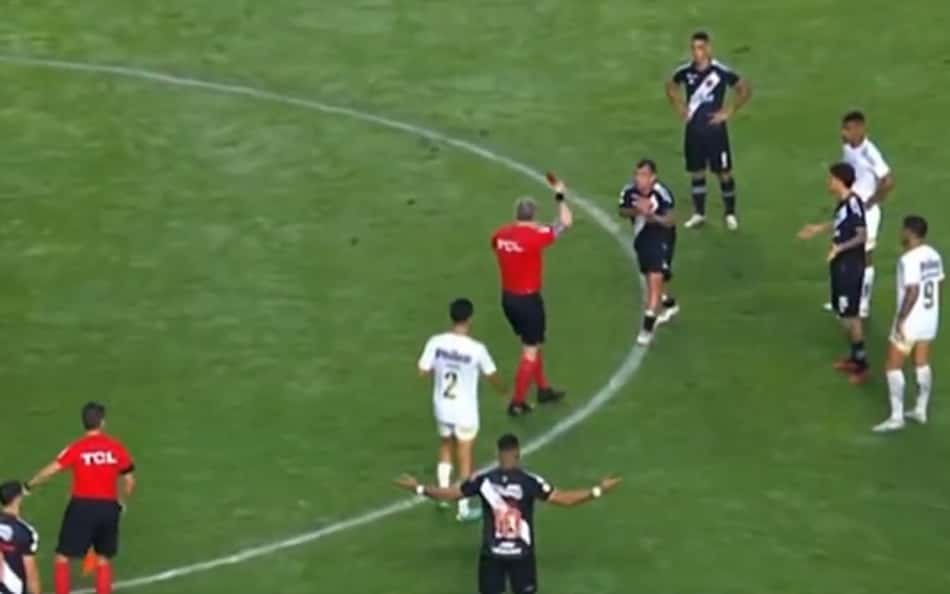 Santos x Vasco: jornalista detona critério de Daronco em confusão e vê postura 'infantil' de Soteldo