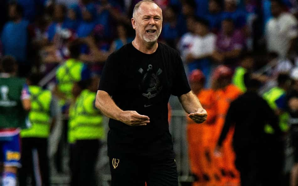 Fortaleza-Corinthians-Mano-Menezes-Sul-Americana-aspect-ratio-512-320