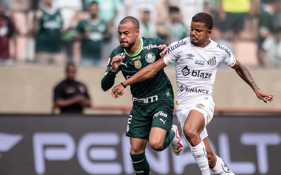 Lateral de R$ 370 milhões conquista titularidade e protagonismo no Santos