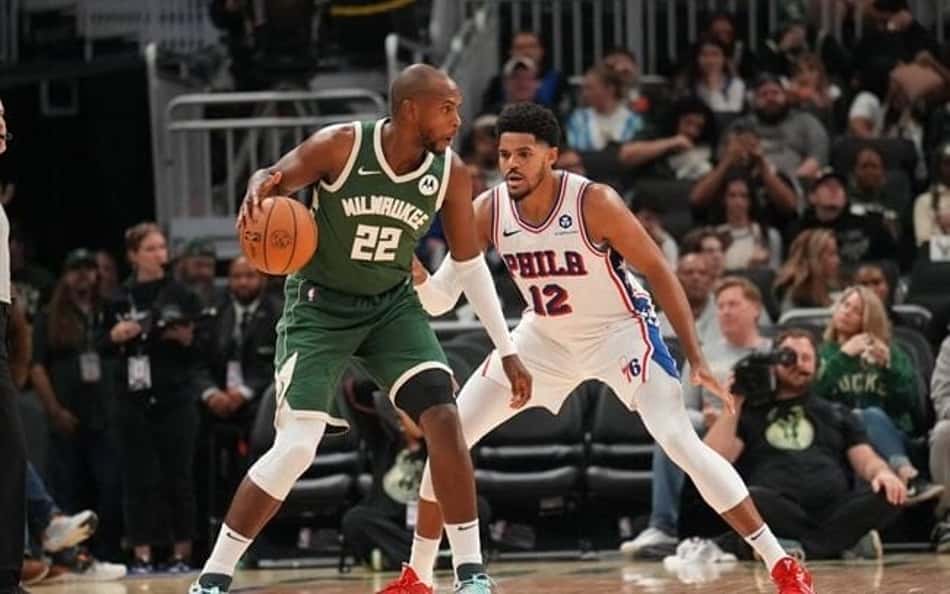 O que aconteceu com Khris Middleton para jogar por apenas 16 minutos contra o 76ers?