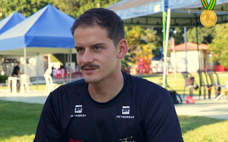 Marcus D'Almeida detalha rotina de treinamentos: 'O dia inteiro todo dia'