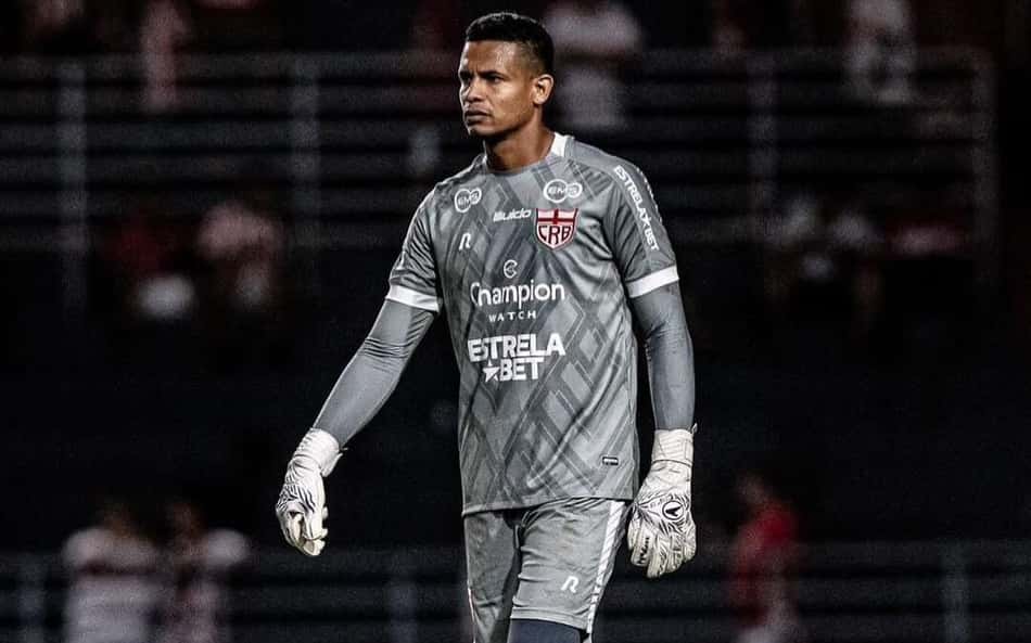 Com futuro indefinido, Diogo Silva se diz focado no CRB