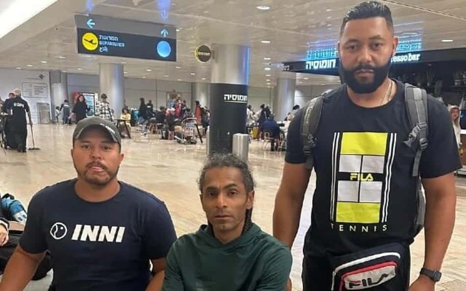 Tenistas brasileiros estão escondidos em um bunker no aeroporto em Tel Aviv: 'Muito assustador'