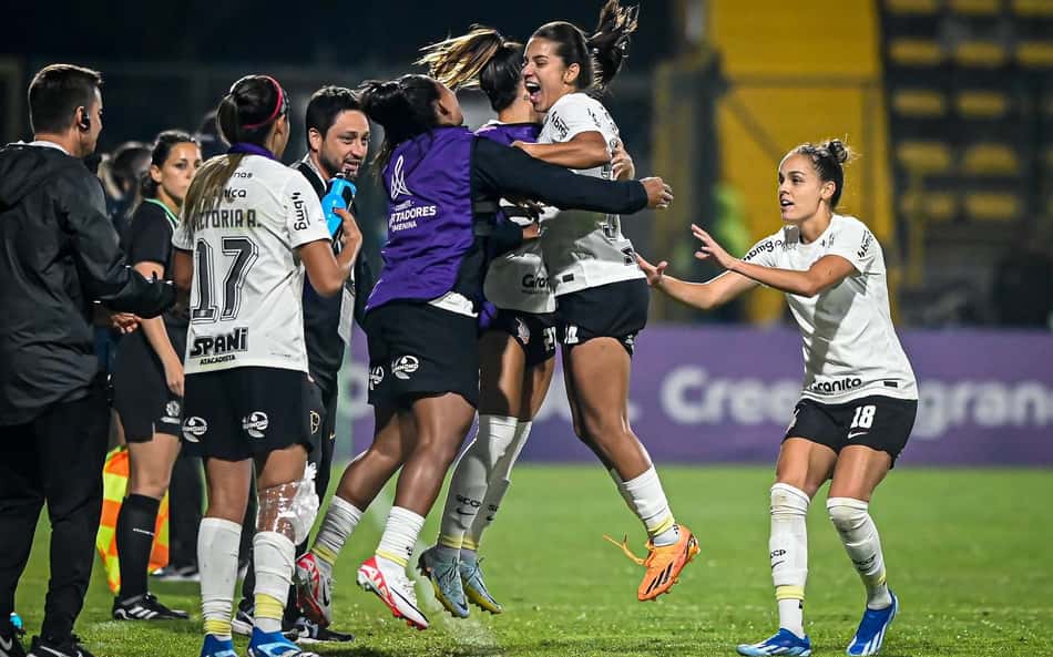 Com gol de pênalti, Corinthians vence o Colo-Colo na estreia pela Libertadores Feminina