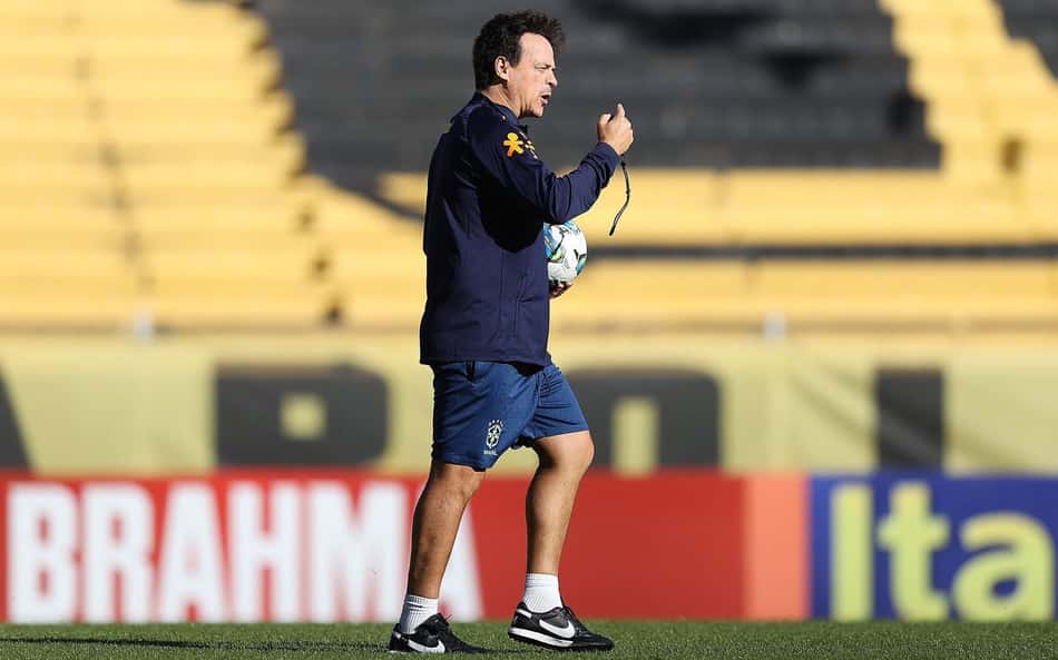 Diniz prepara três mudanças na Seleção para enfrentar o Uruguai; veja provável time