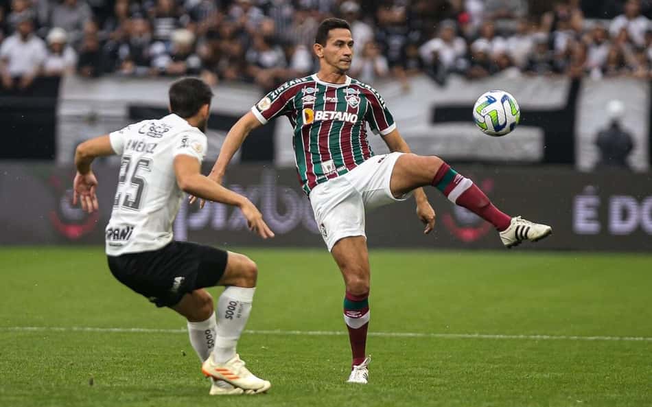 Fluminense busca manter escrita recente contra o Corinthians no Maracanã para voltar ao G6