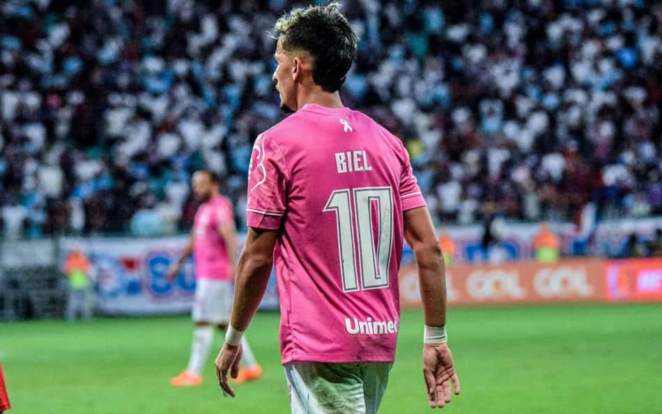 Bahia vence o Internacional e sobe na tabela do Brasileirão; veja o resultado