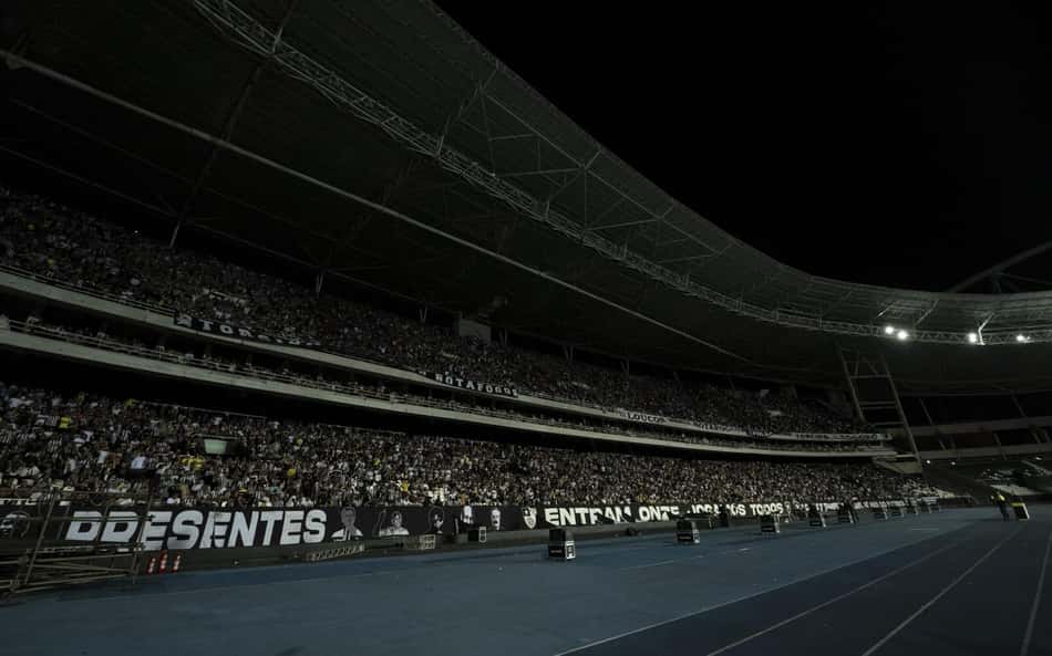 Delegado do jogo entre Botafogo x Athletico-PR revela que partida do Brasileirão pode ser remarcada