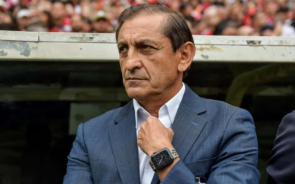 Ramón Díaz avalia como injusta a derrota do Vasco e elogia atuação: 'Competindo em nível nacional'
