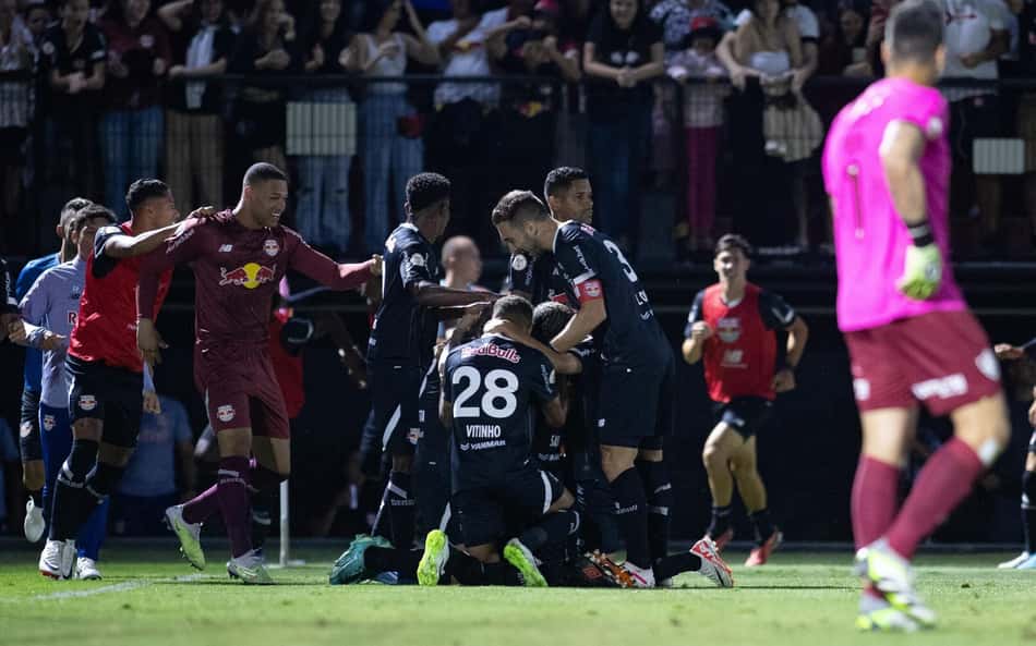 Fluminense perde para o Bragantino e chega a quatro rodadas sem vencer no Brasileirão
