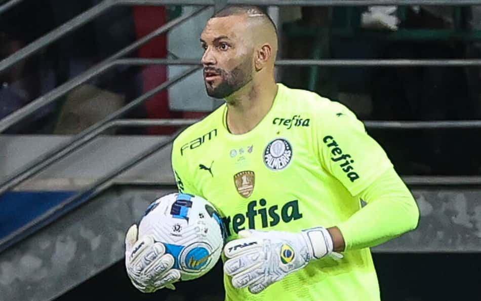 Torcedores do Palmeiras detonam Weverton em gol de Hulk: 'Não dá mais'
