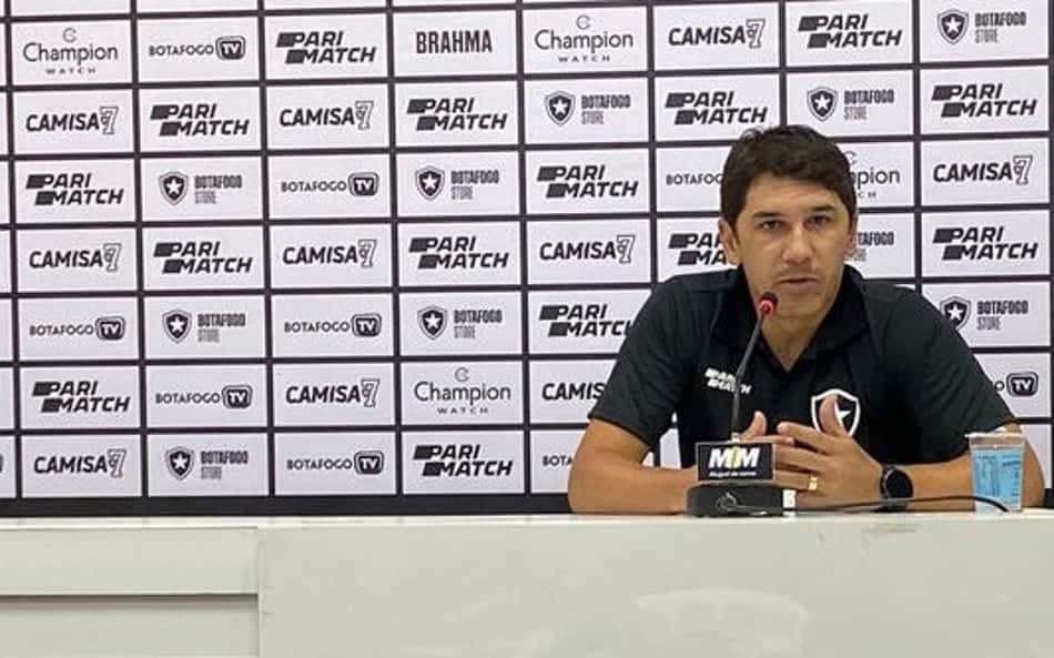 Interino no Botafogo, Lúcio Flávio tem seu nome como jogador marcado na história do clube
