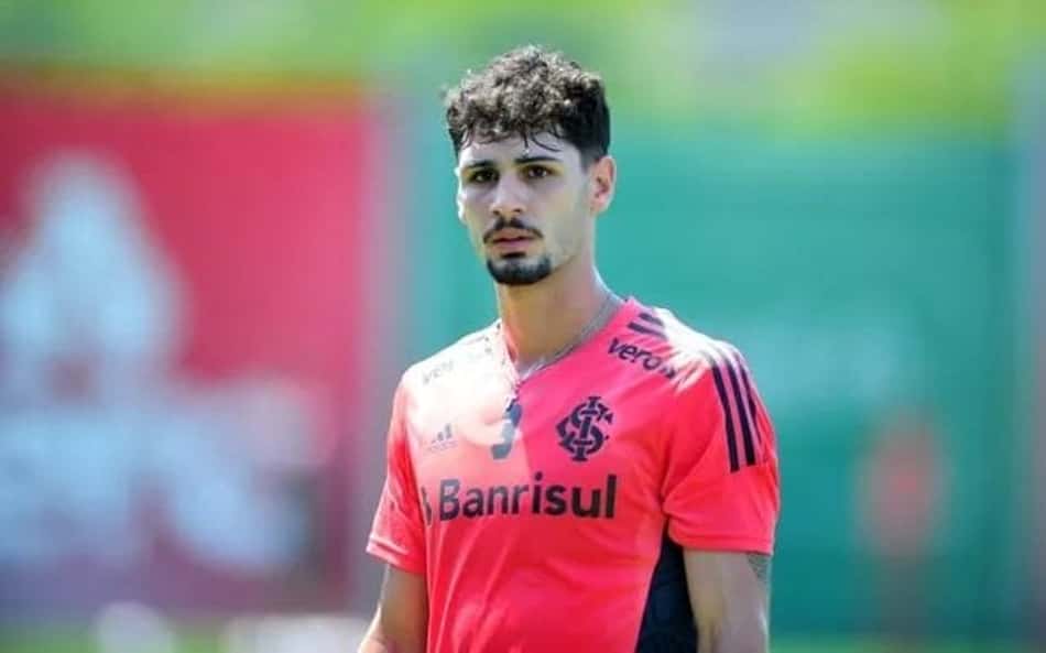 Internacional acerta venda de Johnny ao futebol europeu
