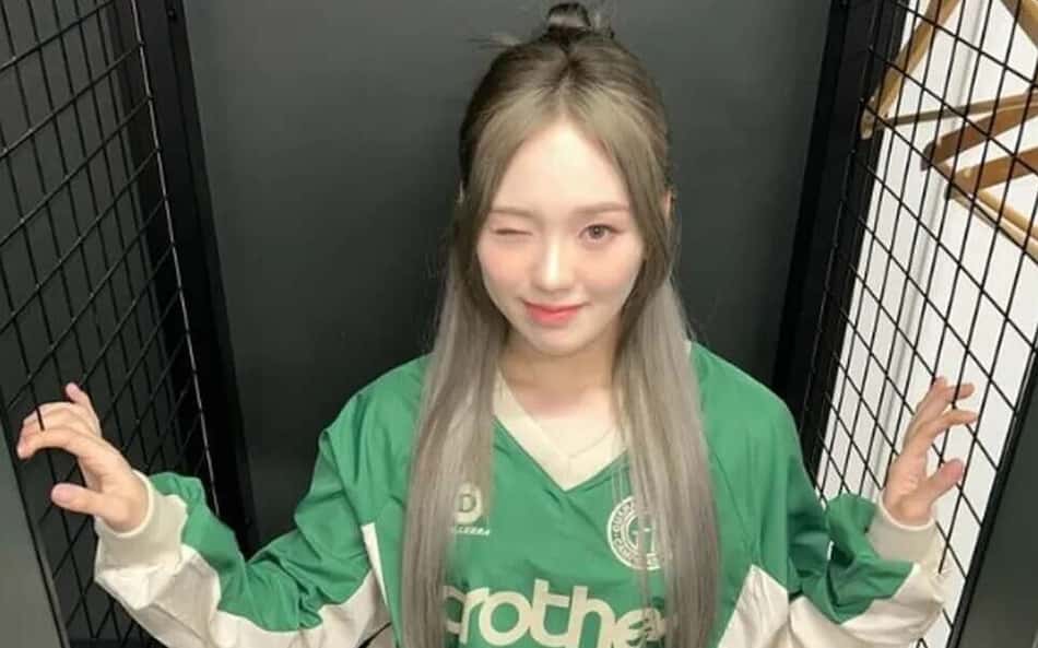 Cantora japonesa aparece com camisa de clube brasileiro: saiba famosos que têm carinho por equipes do Brasil