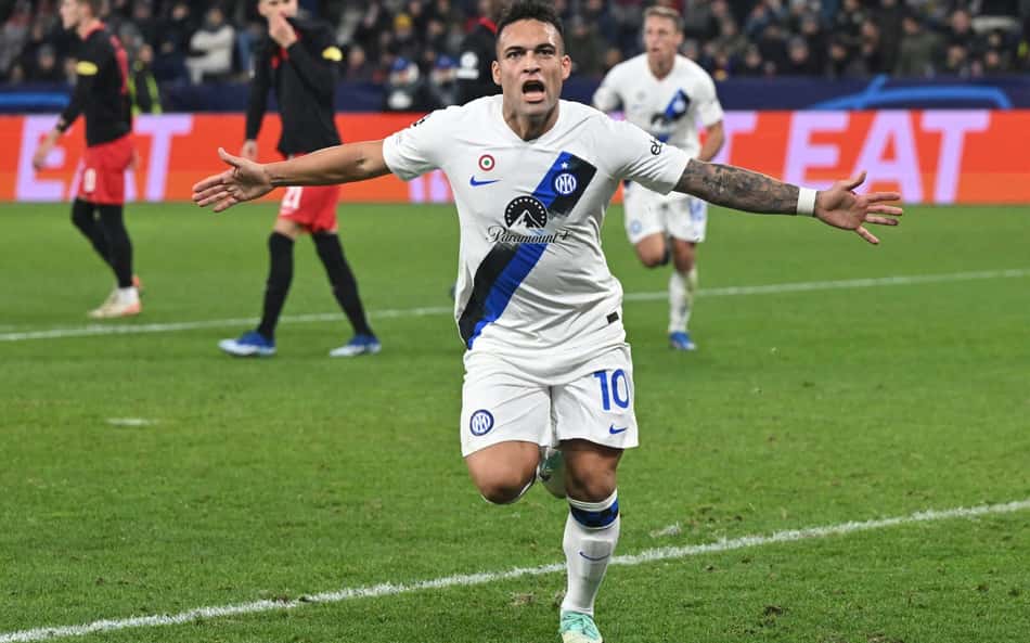 Com gol de pênalti, Inter de Milão vence o RB Salzburg fora de casa