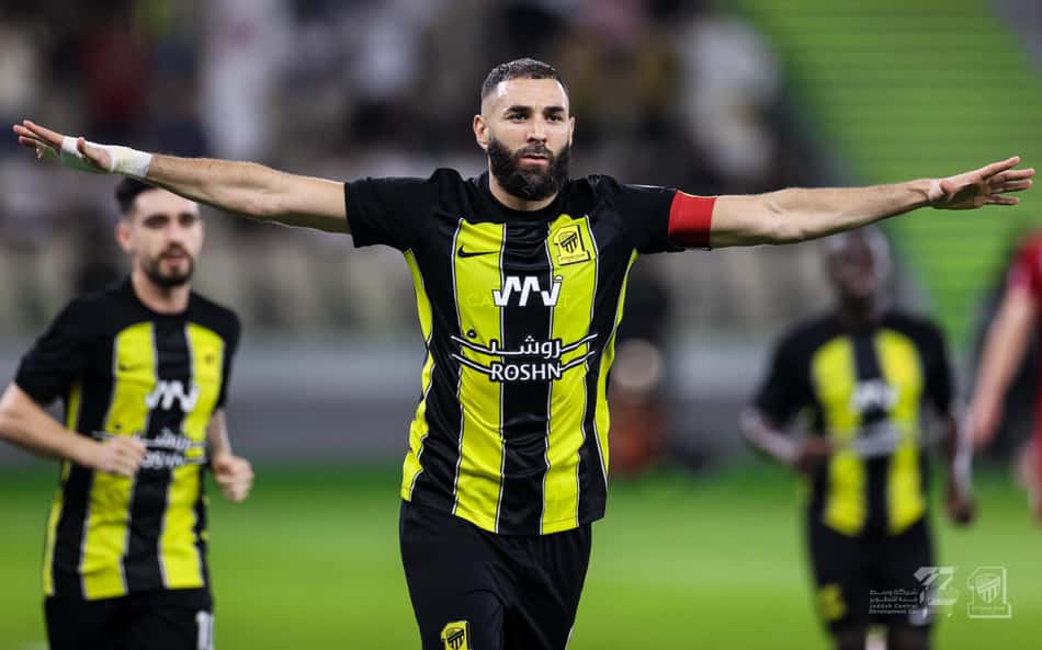 Benzema marca hat-trick, brasileiro dá duas assistências, e Al-Ittihad vence Abha pelo Campeonato Saudita