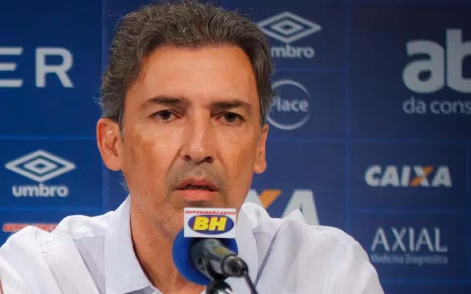 Corinthians negocia com Marcelo Djian para comandar o departamento de futebol