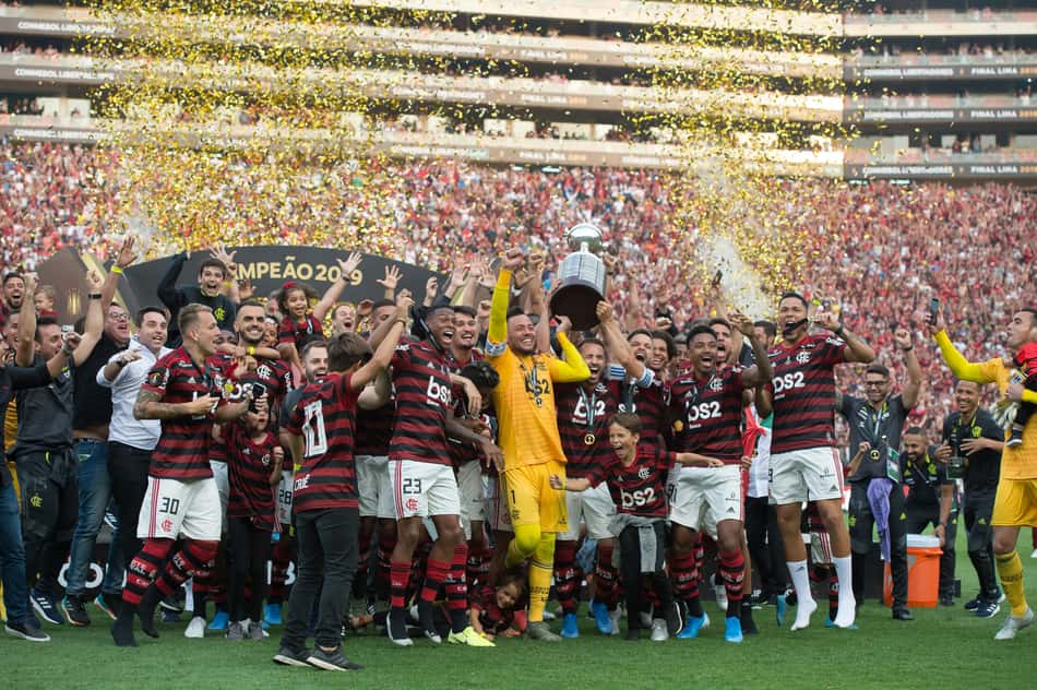 Times que conquistaram Libertadores e Brasileirão no mesmo ano