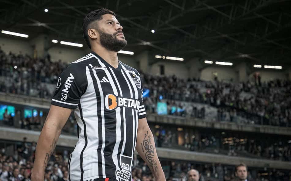 Hulk se revolta com arbitragem e define prazo para deixar o Brasil: 'Vou embora'