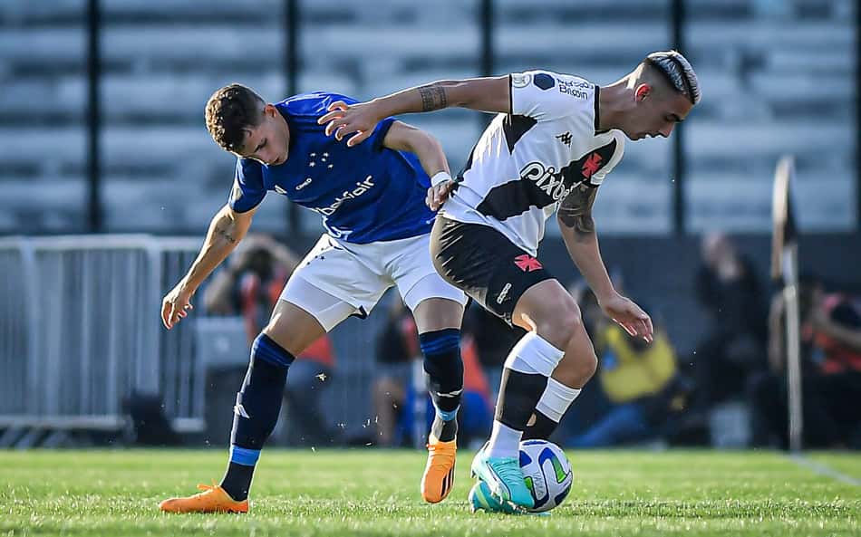 Cruzeiro x Vasco: equipes se enfrentam nos dois turnos sem torcida