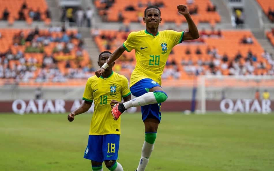 'Messi brasileiro' e amigo de Endrick no Palmeiras, Estêvão brilha pela Seleção Sub-17 e mostra credenciais no Mundial