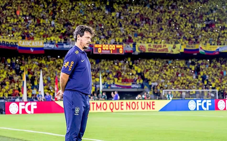 Jornalistas detonam Diniz na derrota do Brasil para a Colômbia: 'Não tem nível'