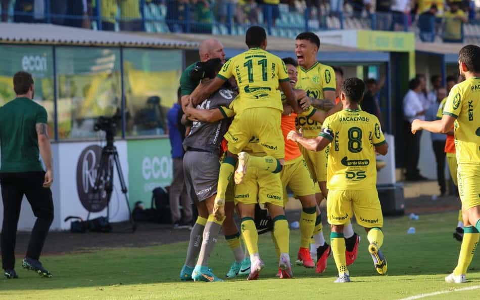 Tombense x Mirassol: onde assistir ao vivo, horário e prováveis escalações do jogo pelo Brasileirão Série B