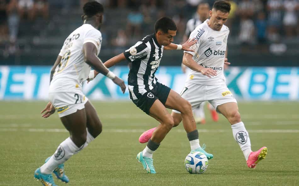 ANÁLISE: Botafogo mostra variações e compete, mas segue sem convencer o torcedor de que o título é possível
