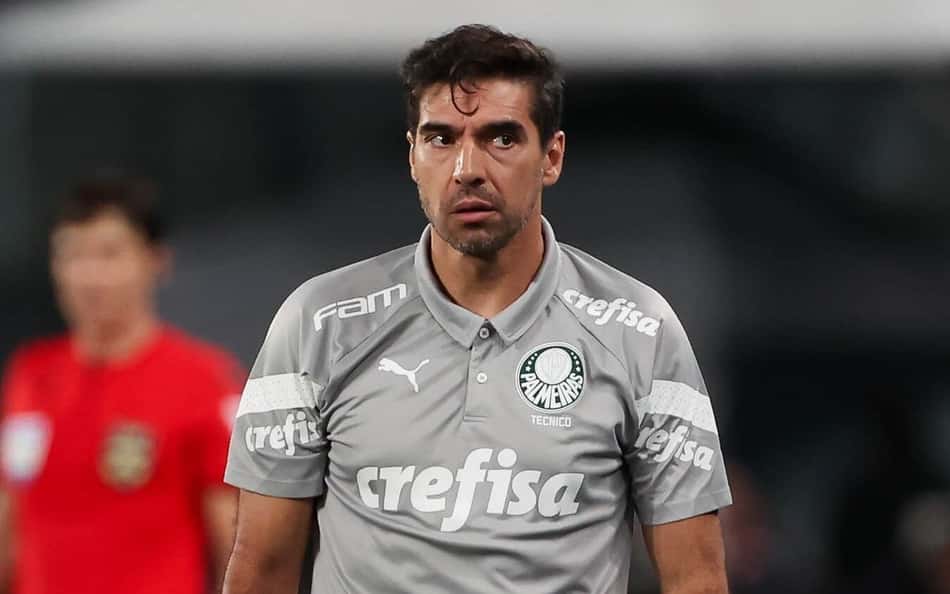 Jornalista crava permanência de Abel Ferreira no Palmeiras: 'Ele não é nada na Europa'