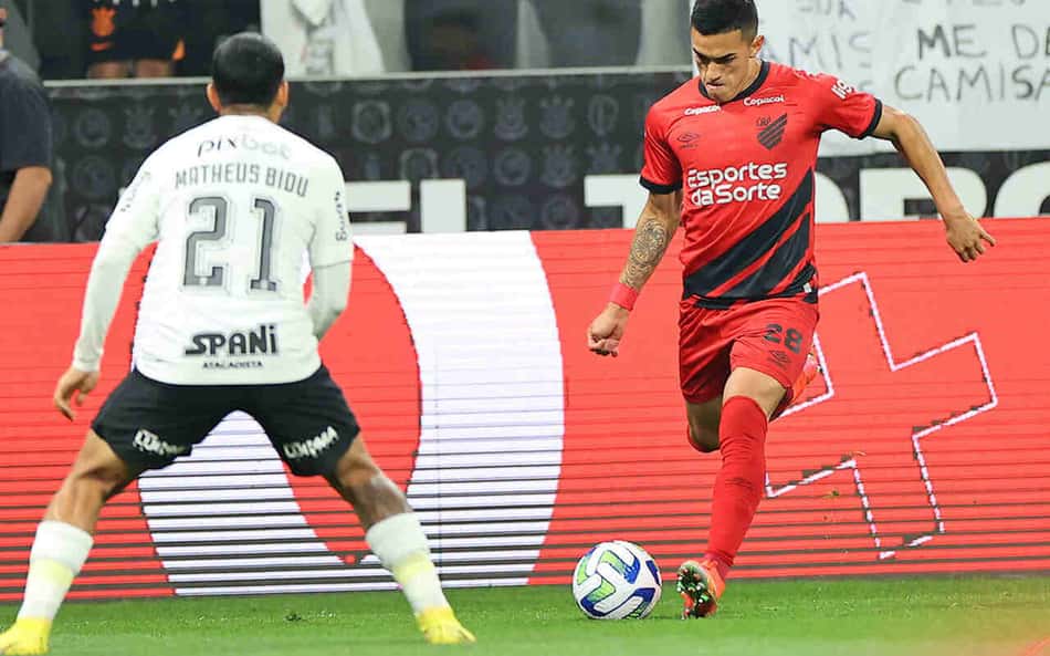 Bidu-Cuello-Corinthians-Athletico-Brasileirao_Easy-Resize.com_-aspect-ratio-512-320