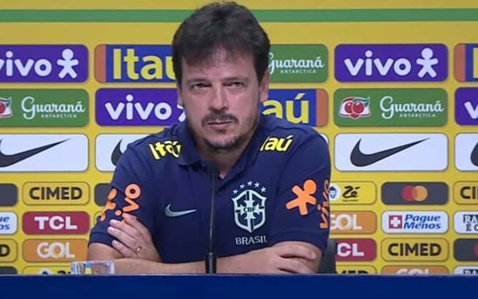 Mauro Cezar critica estratégia de Diniz na Seleção Brasileira: 'Desastre absoluto'