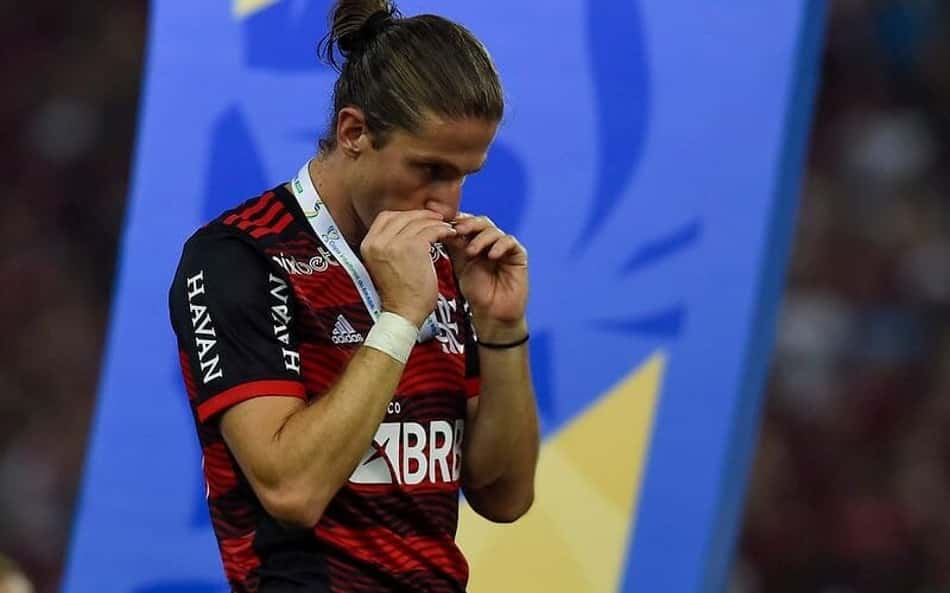 Filipe Luís, do Flamengo, irá anunciar aposentadoria, diz site