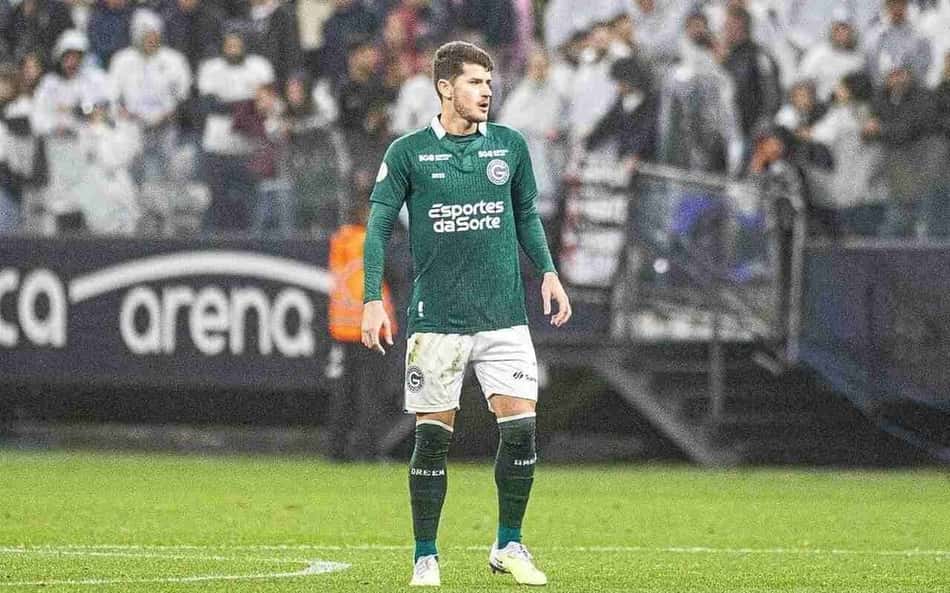Corinthians negocia com lateral-esquerdo que fez golaço no São Paulo