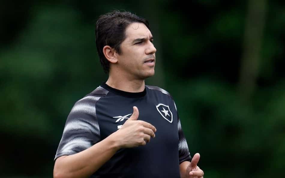 'Botafogo é como refrigerante de 3 litros, perde o gás na metade', diz comentarista