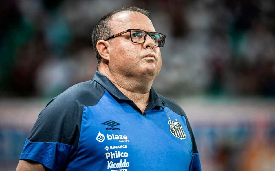 Marcelo Fernandes espera retorno de dois titulares do Santos contra o Athletico Paranaense